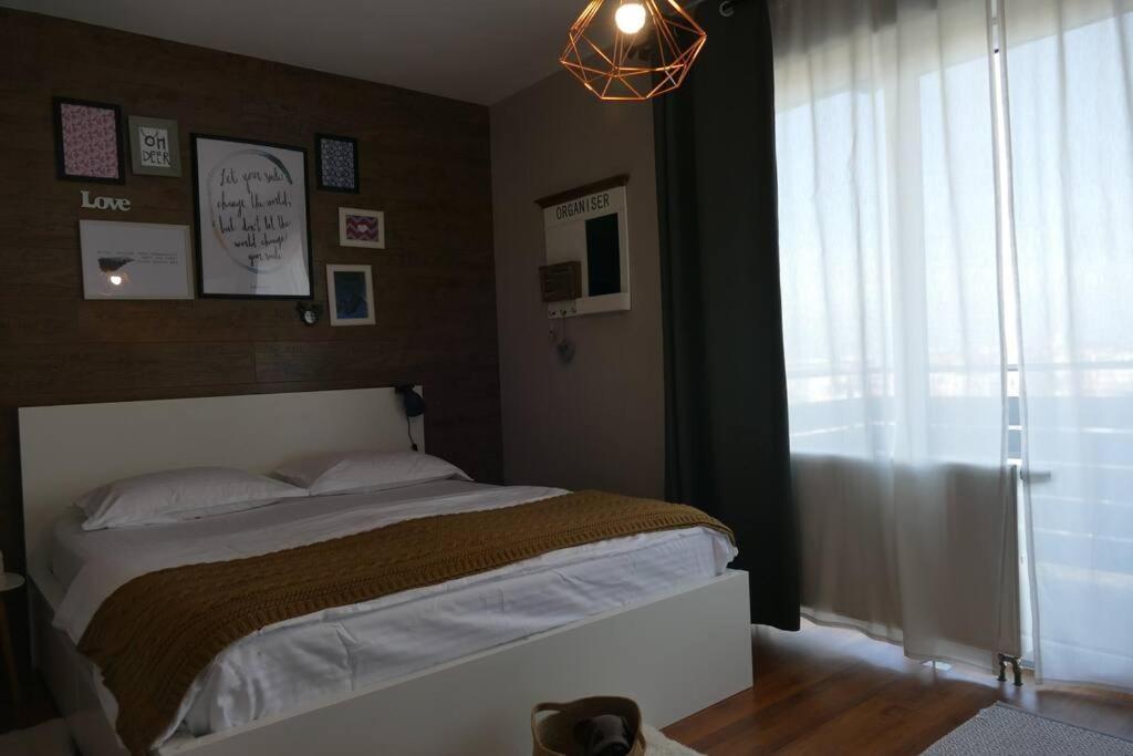 Apartament In Cartier Avantgarden Cu Semineu! Brasov Ngoại thất bức ảnh